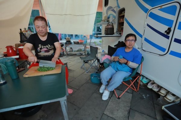 优配好油 贵州印江：高温催热梵净山西线房车游